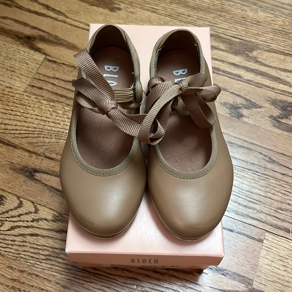 Bloch tap shoe